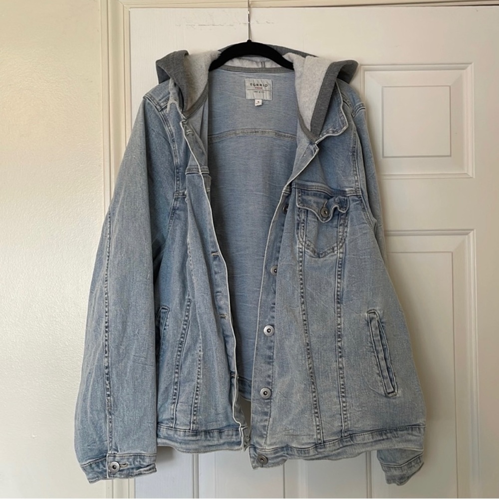 Torrid jean jacket with grey hood